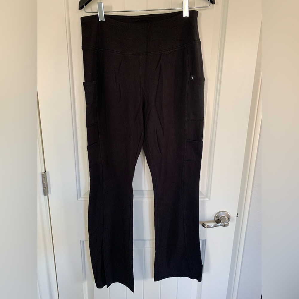 Jaanuu medium scrub pants